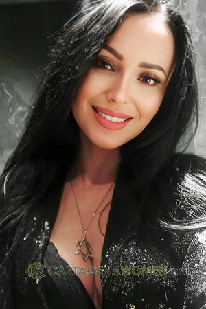 225887 - Khrystyna Age: 41 - Ukraine