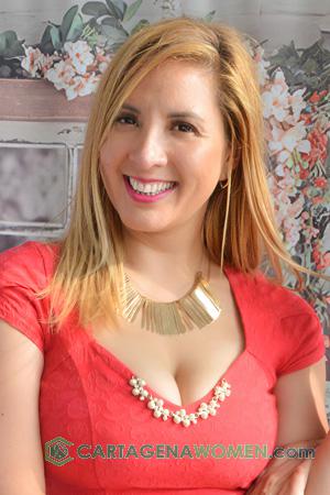 226550 - Andrea Age: 36 - Peru